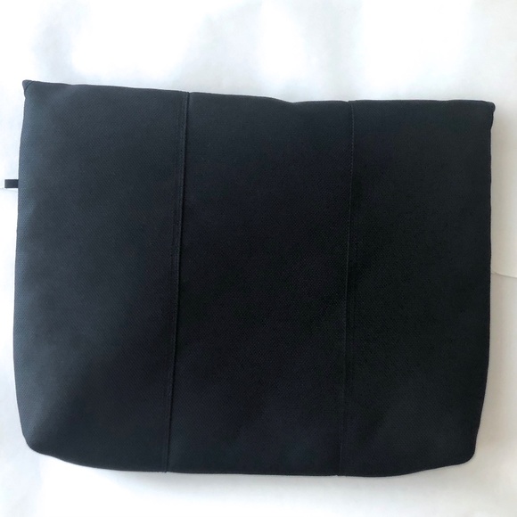 new Timbuk2  15" computer padded pouch cover bag black - Picture 3 of 7
